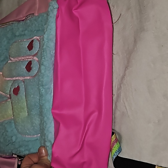 Kids Pastels Pink Blue Yellow Peace Sign Hand Hearts Laptop Sleeve Backpack Bag - Picture 8 of 9